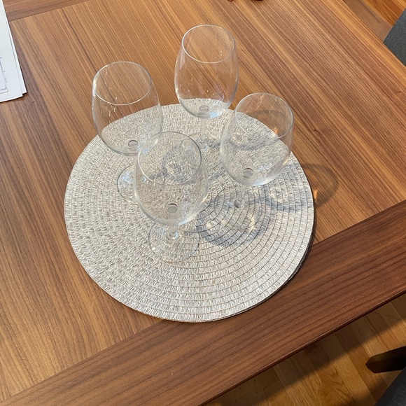 Wine glasses set of 4 - Picture 3 of 5